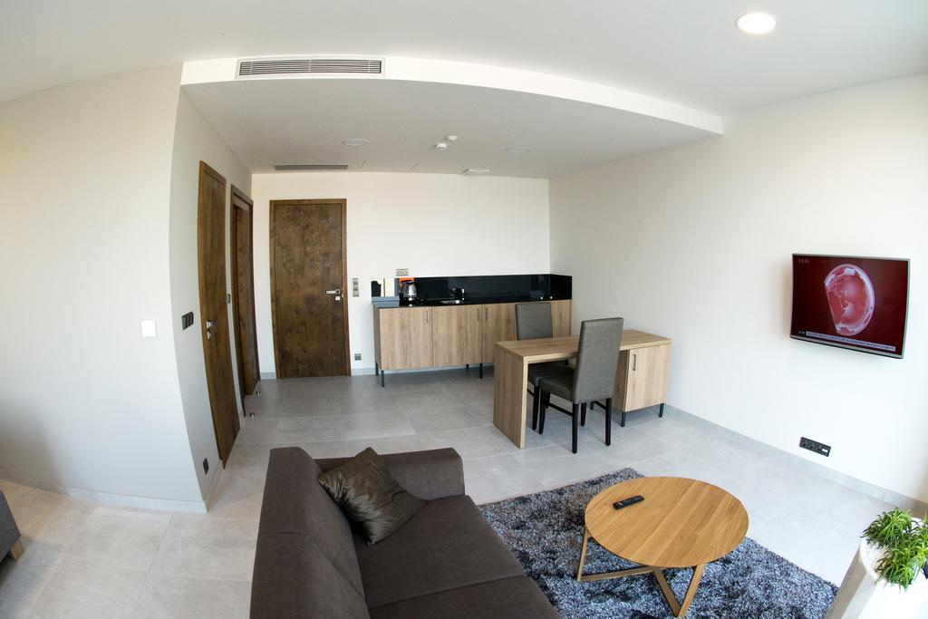 Mg Restaurace/Luxury Apartments Mlada Boleslav Ngoại thất bức ảnh