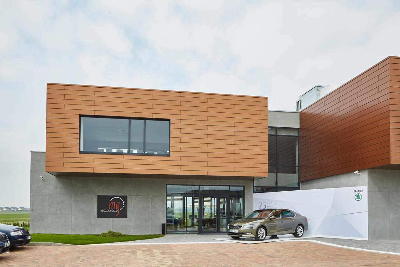 Mg Restaurace/Luxury Apartments Mlada Boleslav Ngoại thất bức ảnh