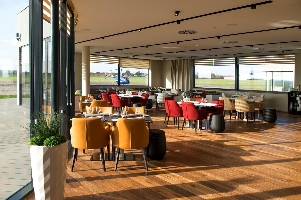 Mg Restaurace/Luxury Apartments Mlada Boleslav Ngoại thất bức ảnh